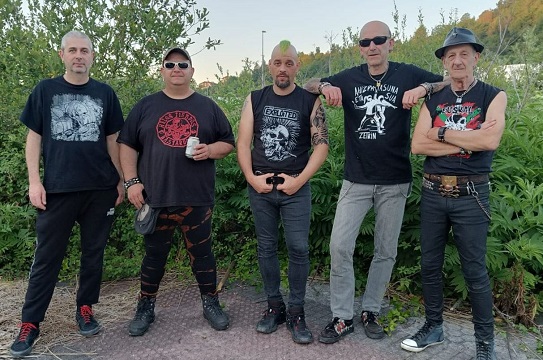 Euskal Bastards: Punk ‘anti’, pero siempre solidario