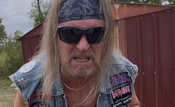 Vicious Rumors: El batería Larry Howe está fuera de la banda por sus ideas ultraconservadoras y nacionalistas (EE. UU.)