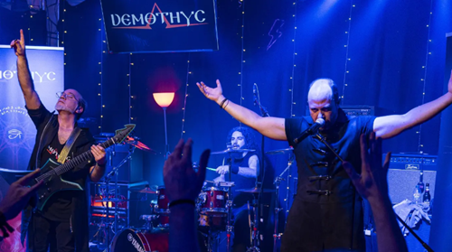 Demothyc: Metal egipcio y sinfónico, a la manera de un trío de alta capacitación