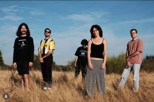 Flor Histeria: Rock Alternativo y “zapatilla” para escarbar en las emociones y templar los ánimos